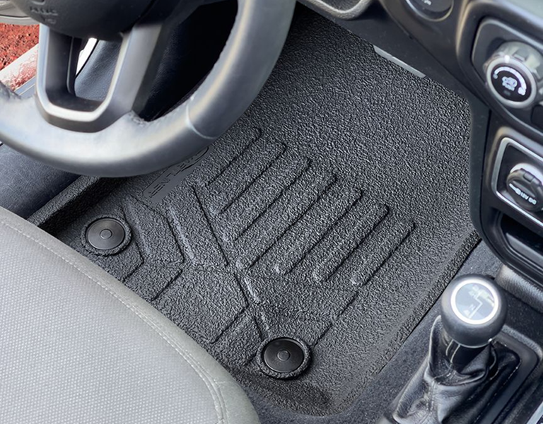 How To Choose The Best Cargo Liners For Your SUV?